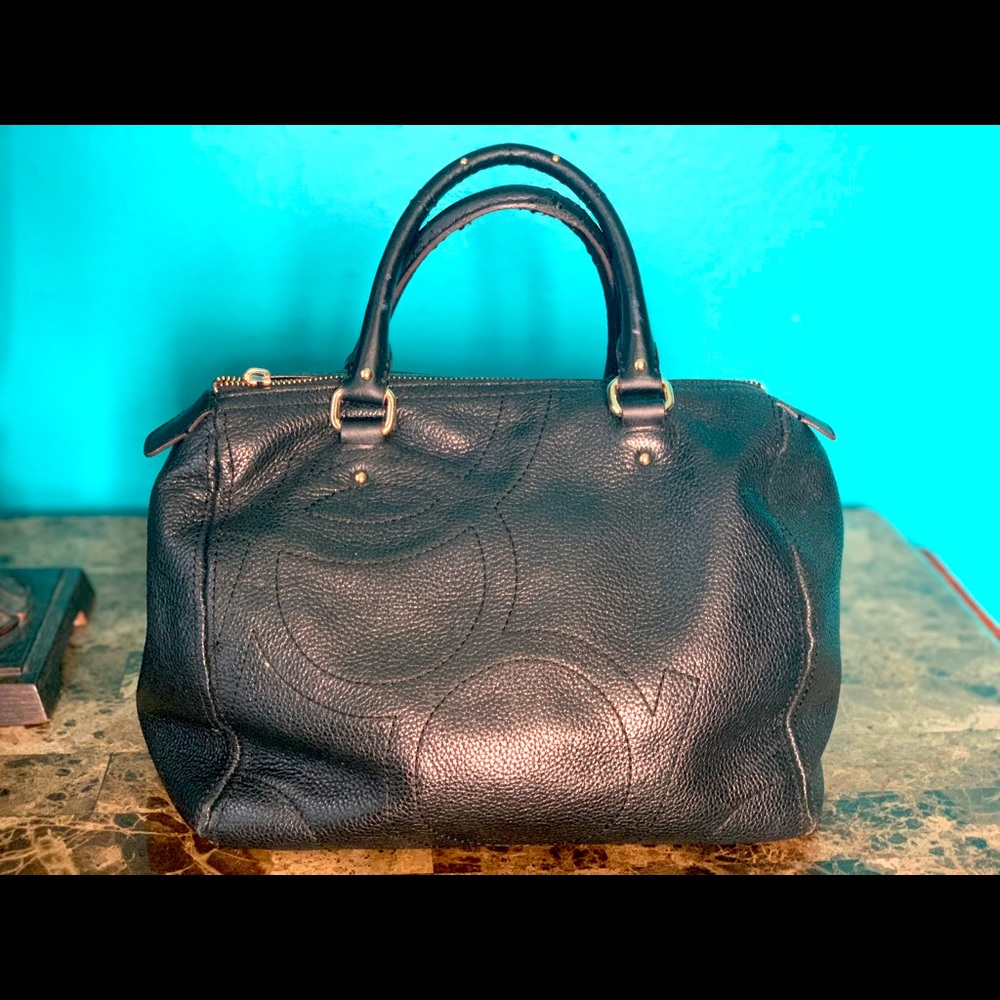 Purificación García black shoulder bag